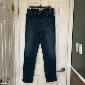 Abercrombie & Fitch The ‘90s Straight Ultra High Rise Jeans. Size 29 / 8R